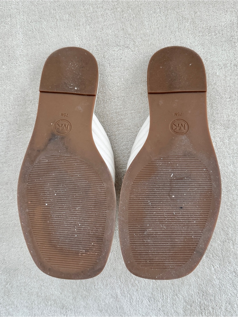 Michael Kors Quilted Leather Slide Sandals, Size 7.5 - Picture 2 of 3